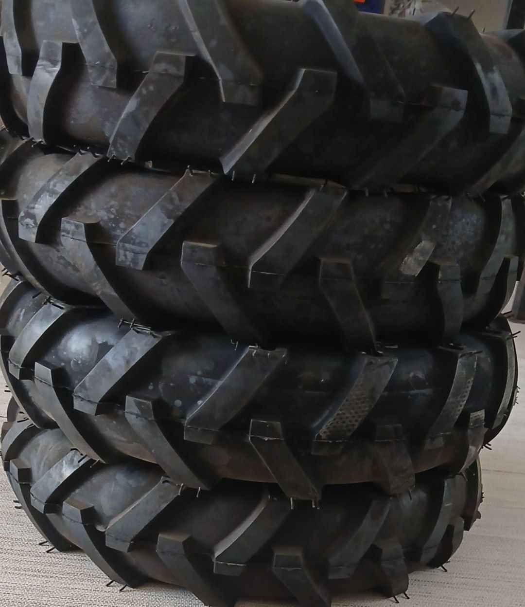 لاستیک ۴۰۰ در۸ یاسا